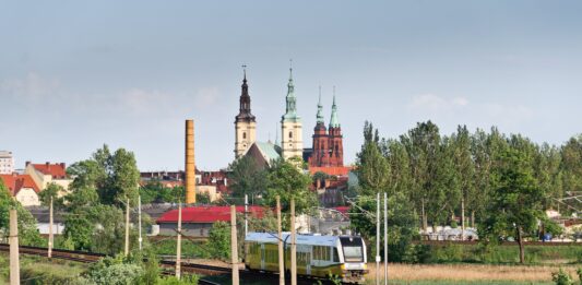 W kierunku Wrocławia: Top 5 tras Kolei Dolnośląskich w regionie