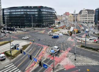 Wrocław: Koniec prac przy pl. Dominikańskim! Tramwaje pojadą po nowych rozjazdach