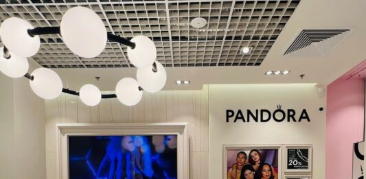 Wyjątkowe kolekcje od Pandory w Galerii Dominikańskiej