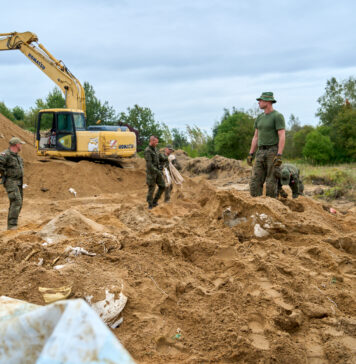 Na terenie Wrocławia staną 33 kontenery na worki z piaskiem
