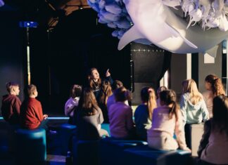 Zanurz się w wiedzy – ferie zimowe z przewodnikiem w Hydropolis