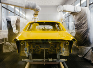 Kolory w wersji premium. Jak wygląda praca lakiernika samochodowego we Wrocławiu?