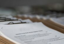 Masz firmę we Wrocławiu? Dowiedz się, jak zaoszczędzić na outsourcingu zarządzania dokumentami