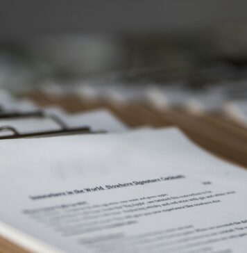 Masz firmę we Wrocławiu? Dowiedz się, jak zaoszczędzić na outsourcingu zarządzania dokumentami