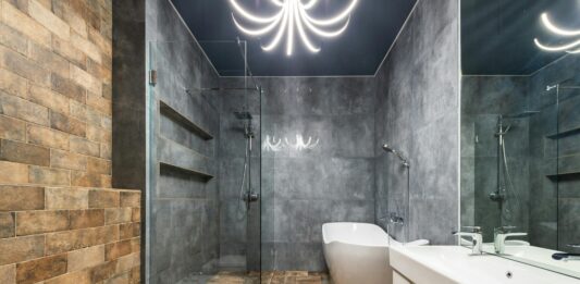 Remont łazienki we Wrocławiu – od czego zacząć, żeby nie utknąć między inspiracją a chaosem