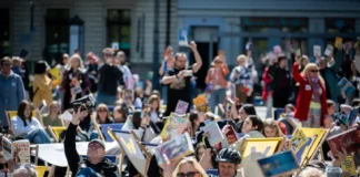 Czytelniczy Rekord Wrocławia ustanowiony! 796 czytelników na Placu Solnym