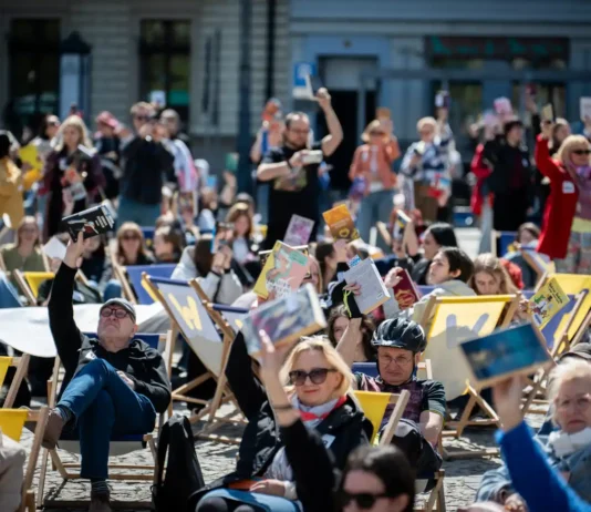 Czytelniczy Rekord Wrocławia ustanowiony! 796 czytelników na Placu Solnym