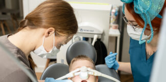 Jak oswoić dziecko z wizytą u dentysty?