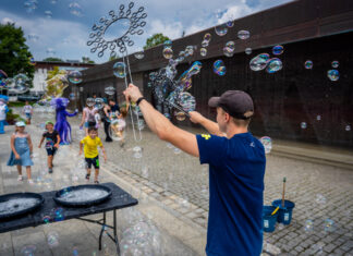 Baw się za darmo na rodzinnym pikniku w Hydropolis
