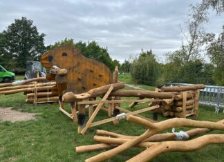 Bobry na Maślicach – nowa odsłona placu zabaw przy stawie