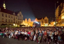 Bezpłatne kino na wrocławskim Rynku. Tauron Nowe Horyzonty 2026. Blisko 300 filmów, światowe premiery i kino pod gołym niebem
