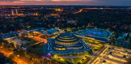 Sukces! Hala Stulecia najlepszym produktem turystycznym w Polsce