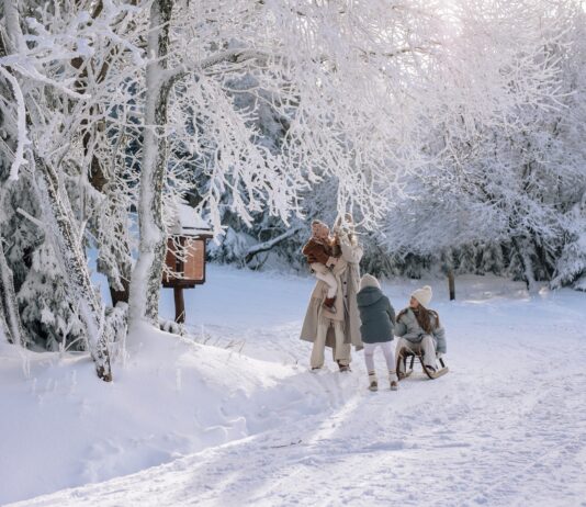 Wodospad z „Opowieści z Narnii”, Zakręt Śmierci i szlak Ducha Gór – to wszystko znajdziesz w Szklarskiej Porębie