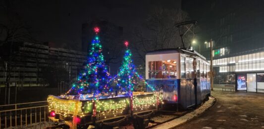 Mikołajki na Zajezdni Popowice we Wrocławiu! Zimowa podróż świątecznym tramwajem
