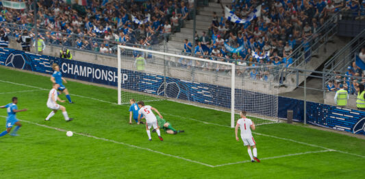 Co to jest hat-trick w piłce nożnej?