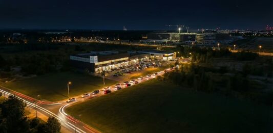 Nowy park handlowy powstaje przy Kosmonautów. Tak zmieniają się wrocławskie Złotniki