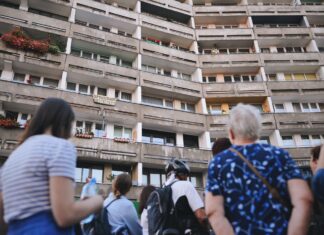 Grunwald oczami wrocławskich artystów. Premiera zina i dwugodzinna wystawa w niedostępnej na co dzień sali uniwersyteckiej