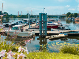 We Wrocławiu jak na Mazurach. Odkryliśmy piękną przystań na Osobowicach wraz z klimatyczną tawerną i beach barem