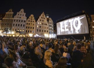 Bezpłatne pokazy filmowe na wrocławskim Rynku! Ruszył Międzynarodowy Festiwal Filmowy Nowe Horyzonty 2024