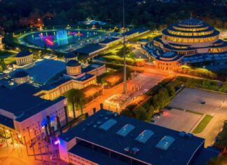 Tylko jedna taka noc w roku: Noc pokazów Fontanny Multimedialnej we Wrocławiu