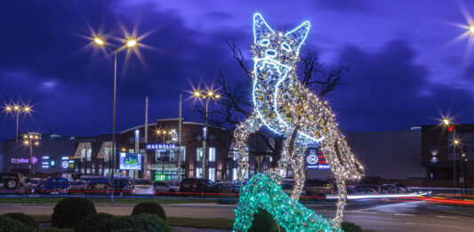 Ponad 100 000 światełek i ponad 4000 bombek przystroiło Magnolię!