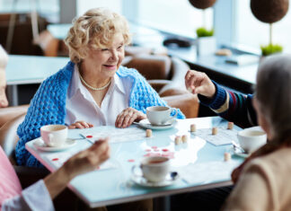 Walentynkowa zabawa dla seniorów w Magnolia Park