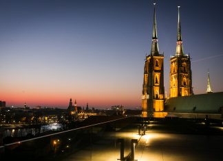 5 miejsc, które warto odwiedzić we Wrocławiu, by poczuć świąteczny klimat!