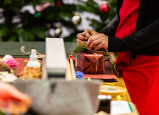 Wrocław Fashion Outlet: Spotkanie z Mikołajem, bezpłatne pakowanie prezentów, warsztaty kreatywne z elfami i super promocje
