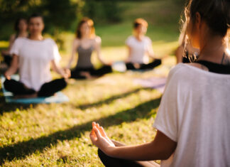 Pierwsze w historii Wrocławia zajęcia jogi na terenie lotniska