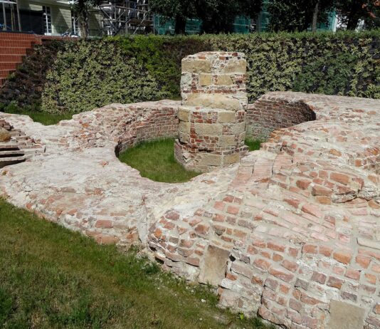 6 miejsc we Wrocławiu, w których natkniesz się na historyczne mury miasta