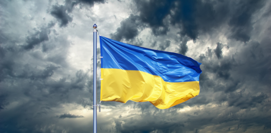 W jaki sposób możesz pomóc Ukrainie? Sprawdzone zbiórki i akcje humanitarne