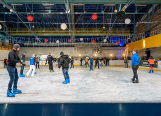 Czas na łyżwy. W sobotę otwarcie sezonu, w listopadzie taniej!