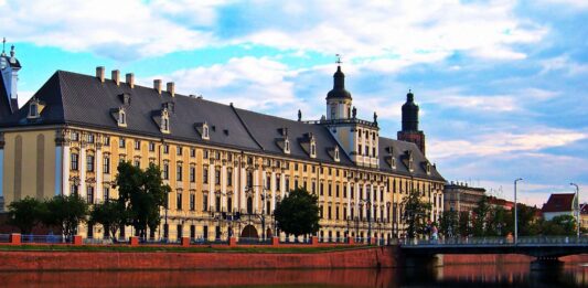 Uniwersytet Wrocławski coraz wyżej w światowym rankingu!
