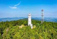 Majówka za miastem – dlaczego warto wybrać Góry Sowie?