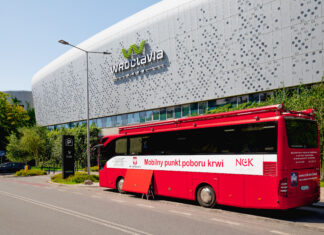 „Krwiobus” pod Wroclavią: centrum wraz z RCKiK zaprasza do oddawania krwi