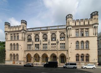 Budynek Nowej Giełdy sprzedany! Co powstanie w tym miejscu?