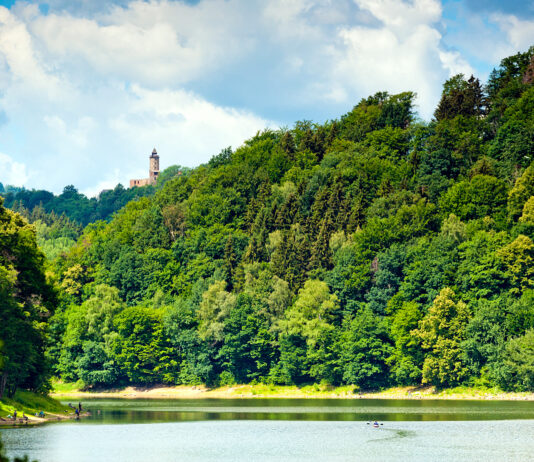 Gdzie wyskoczyć na majówkę? 5 pomysłów na wycieczki nieopodal Wrocławia