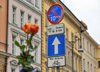 Flowers&Ride na pl. Solnym – zaparkuj za darmo i kup kwiaty!