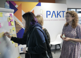 Pracownia Aktywnego Korzystania z Technologii we Wrocławiu zaprasza nauczycieli i nauczycielki na konferencję STEAM