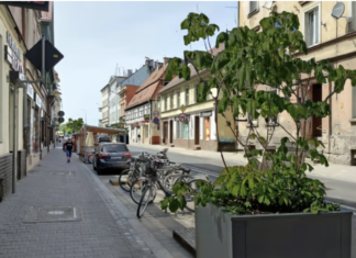 Zmiany na ul. Średzkiej w Leśnicy. Znikają donice i miejsca parkingowe