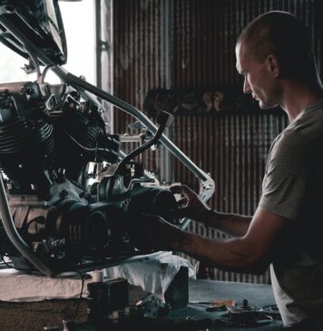 Mechanik samochodowy we Wrocławiu. Gdzie najlepiej oddać auto do naprawy?