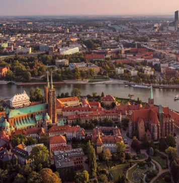 Sprzedaż mieszkań we Wrocławiu spadła prawie o połowę! Mieszkania wciąż drogie