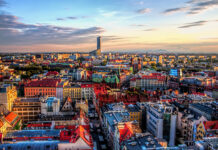 Punkty Widokowe we Wrocławiu. Mamy kilka nieoczywistych propozycji, skąd obejrzysz panoramę miasta! Na zdjęciu panorama Wrocławia /AdobeStock