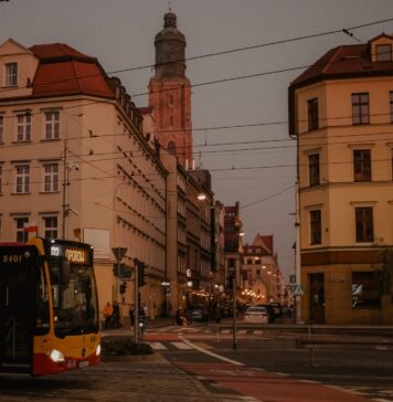 Co wrocławianie chcieliby zmienić we Wrocławiu? 10 rzeczy, o których marzą mieszkańcy