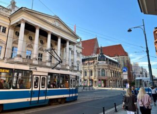 Wrocław: Co miesiąc płacił za bilety, mimo że nie musiał. Od miasta dostanie zwrot pieniędzy Wydarzenia na weekend we Wrocławiu