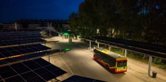 2280 paneli i 30 turbin wiatrowych! Na Dolnym Śląsku uruchomiono niezwykłą elektrownię za 45 mln zł