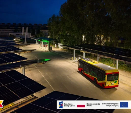 2280 paneli i 30 turbin wiatrowych! Na Dolnym Śląsku uruchomiono niezwykłą elektrownię za 45 mln zł