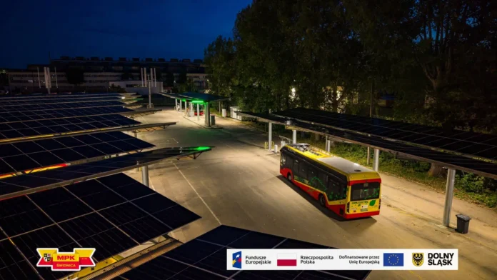 autobus-zajezdnia-mpk-swidnica-10.jpg