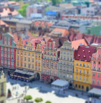 Tego chcą wrocławianie: więcej tramwajów, wyższe opłaty za parkowanie, strefy ograniczeń wjazdu samochodów do centrum
