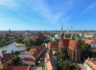 Rośnie ilość ofert pracy we Wrocławiu. Sprawdź w których zawodach najbardziej!